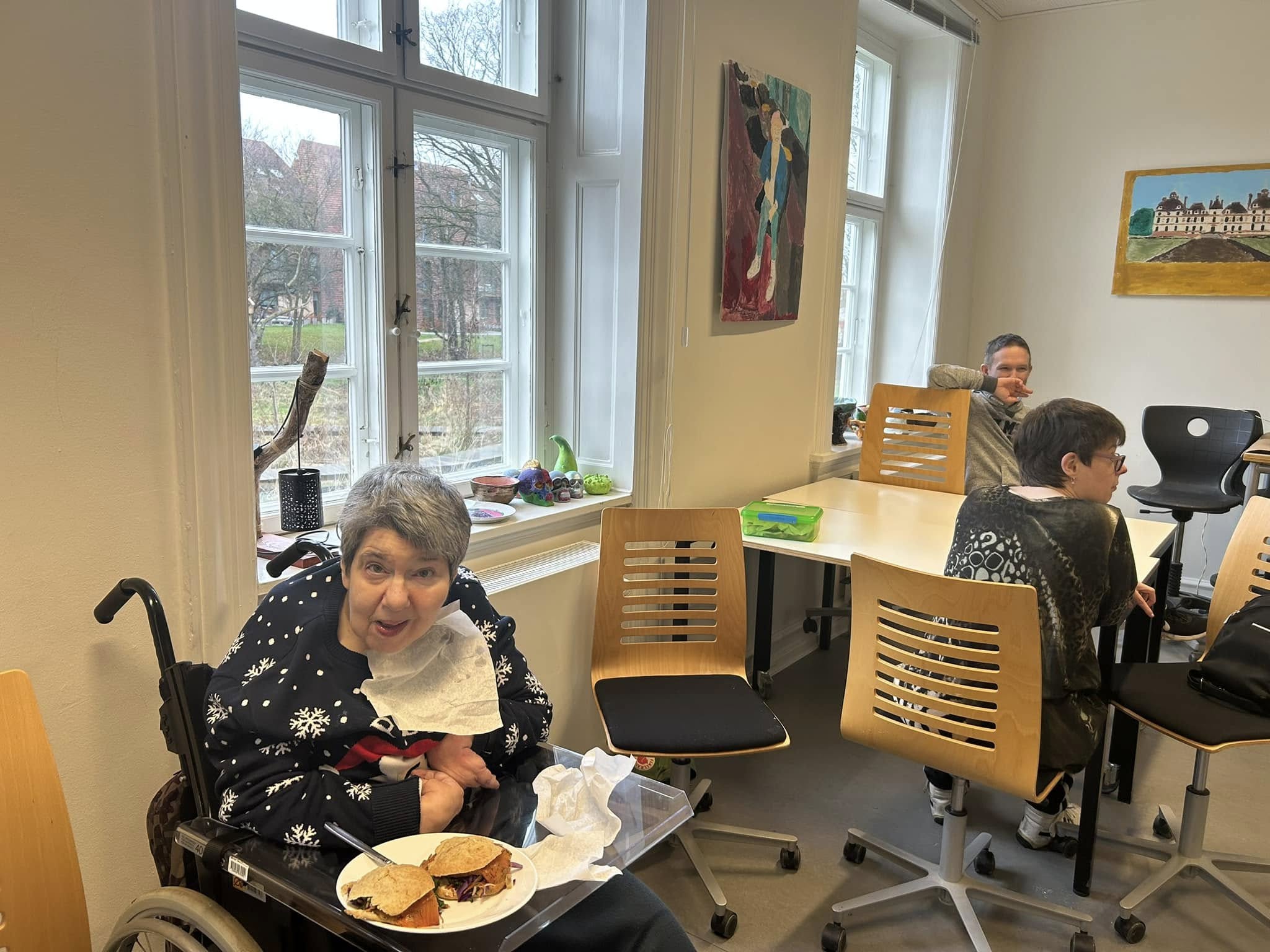 469550184 2004704473360425 2938050921628784172 N